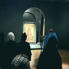 Совершен молебен у древней Боголюбской иконы